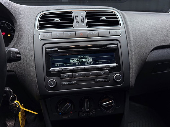 Volkswagen Polo 17 of 23