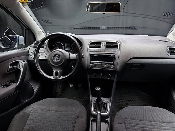 Volkswagen Polo 13 of 23