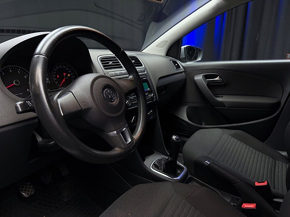 Volkswagen Polo 14 of 23
