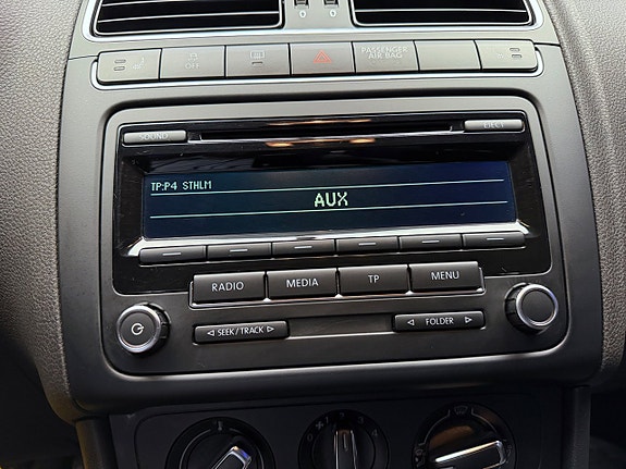 Volkswagen Polo 19 of 23