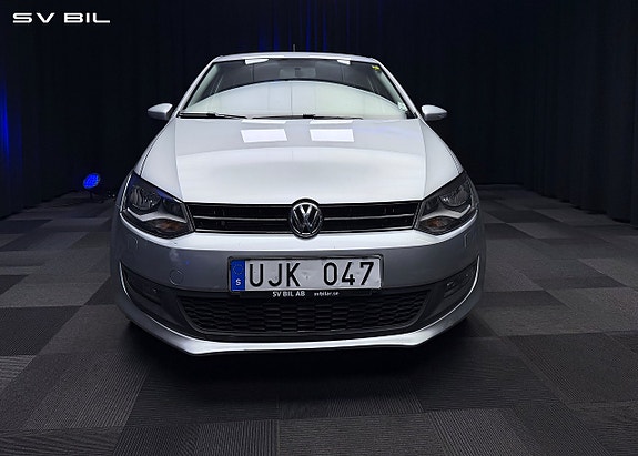 Volkswagen Polo 2 of 5