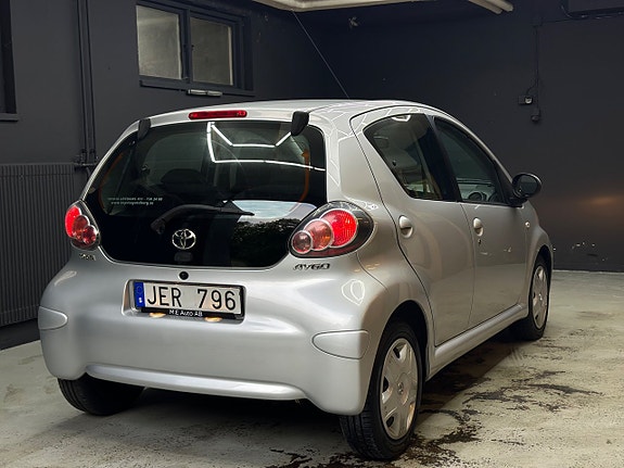 Toyota Aygo 4 of 5