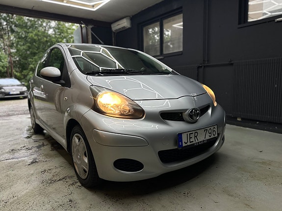 Toyota Aygo 6 of 10