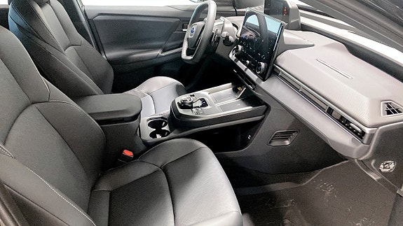 Subaru E-Outback 3 of 5