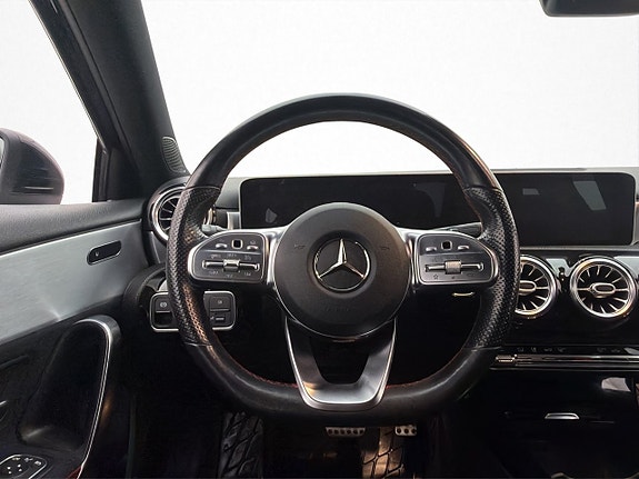 Mercedes-Benz A200 10 of 29