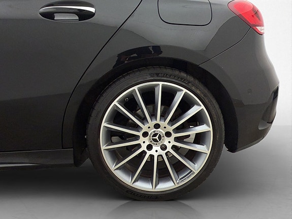 Mercedes-Benz A200 27 of 29