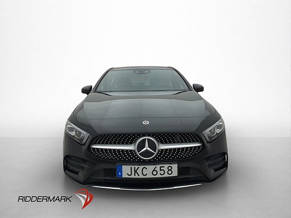 Mercedes-Benz A200 2 of 5