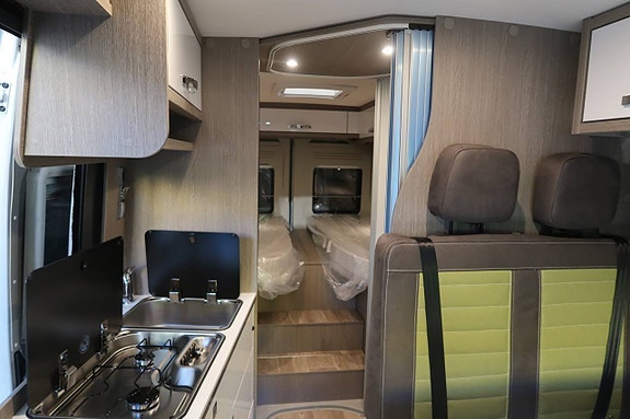 Pössl Roadcruiser R 640 / 165hk- 24 Oanvänd demobil 10 of 12