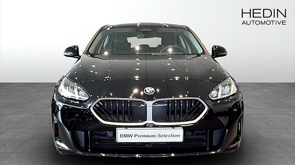 BMW 120 8 of 9