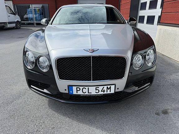 Bentley Continental Flying Spur 2 of 5