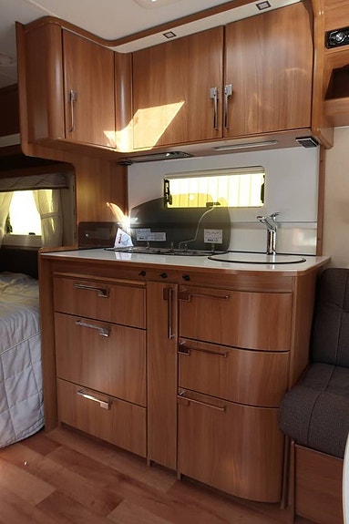 Kabe Briljant 470 XL KS -2015 inkl vintertält 9 of 12