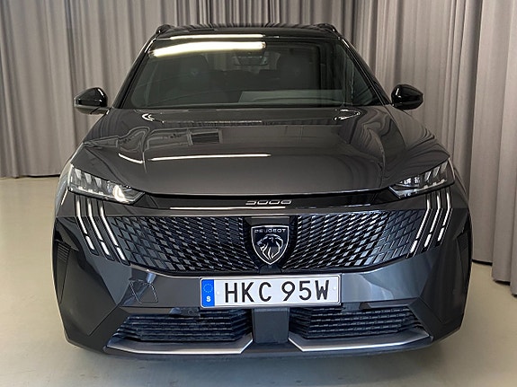 Peugeot 5008 2 of 5