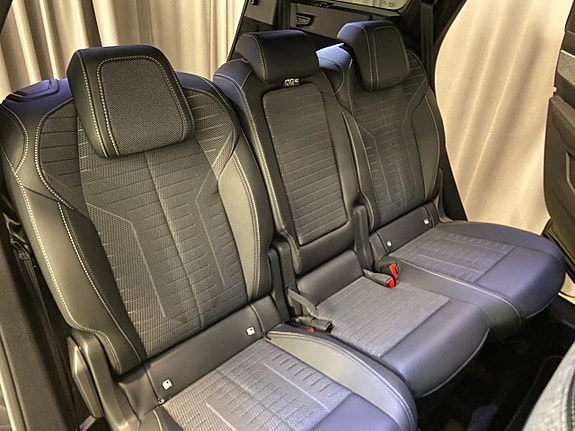 Peugeot 5008 17 of 23