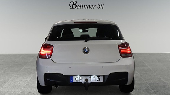 BMW 116i 5 of 5