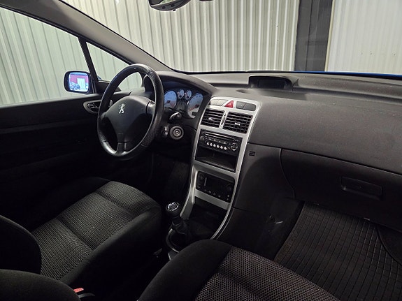Peugeot 307 8 of 10