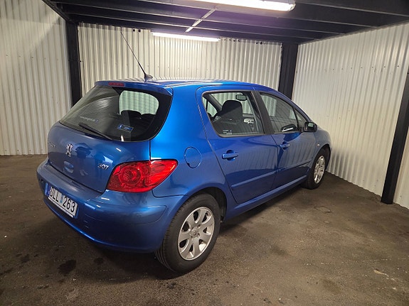 Peugeot 307 3 of 10