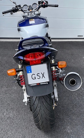 Suzuki GSX1400 2 of 5