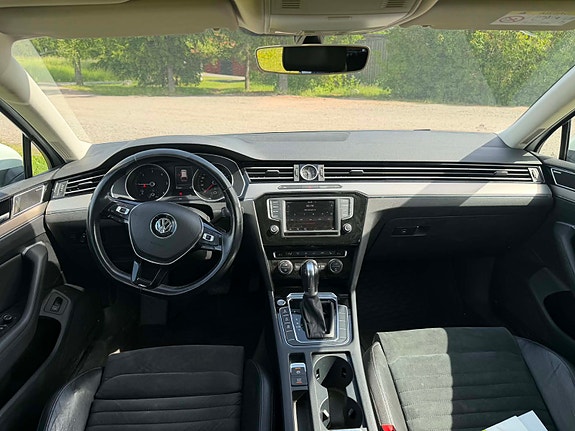 Volkswagen Passat 6 of 9
