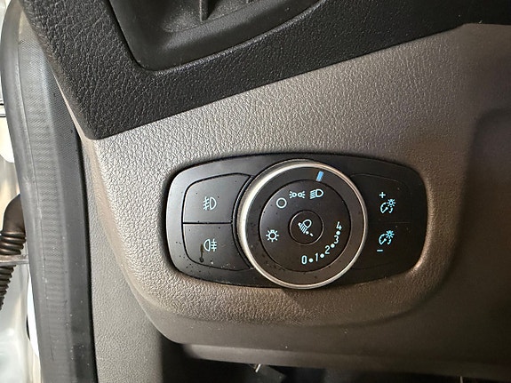 Ford Transit Connect 18 of 18