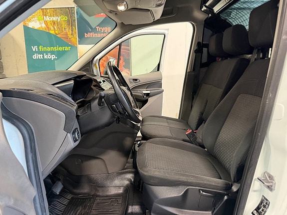 Ford Transit Connect 11 of 18