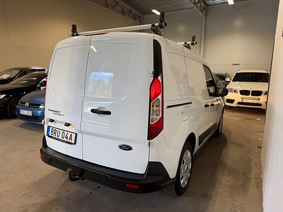 Ford Transit Connect 8 of 18