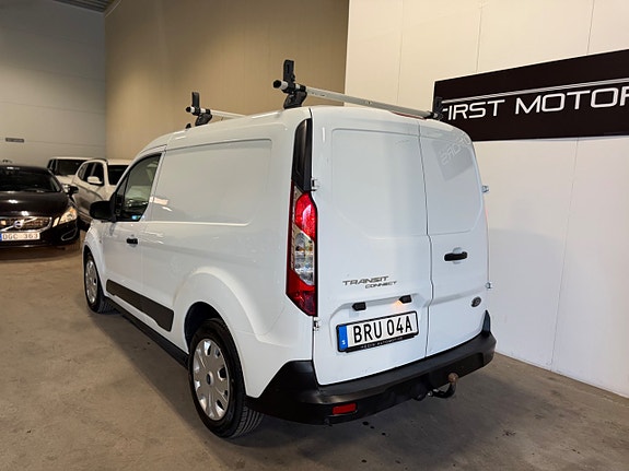 Ford Transit Connect 6 of 18