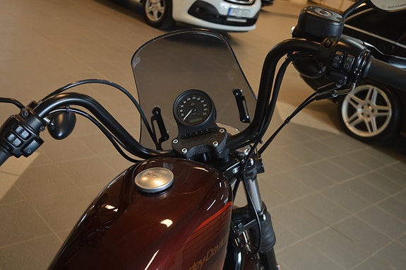 Harley-Davidson Iron Sportster  1200 5 of 5