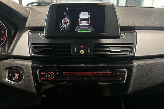 BMW 220d 14 of 22