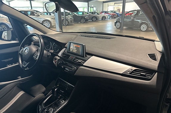 BMW 220d 9 of 22