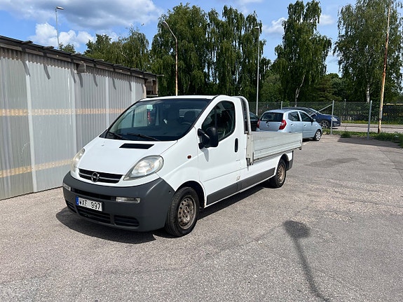 Opel Vivaro 2 of 5