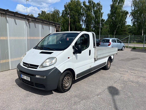 Opel Vivaro 22 of 28