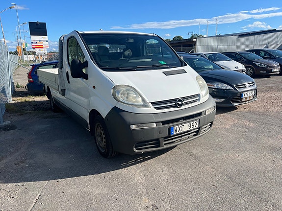 Opel Vivaro 3 of 28