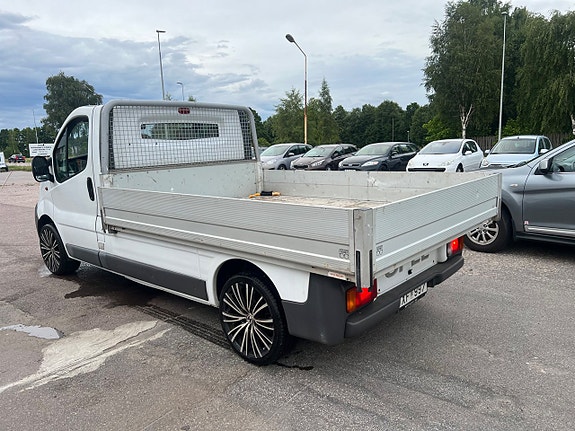 Opel Vivaro 4 of 5