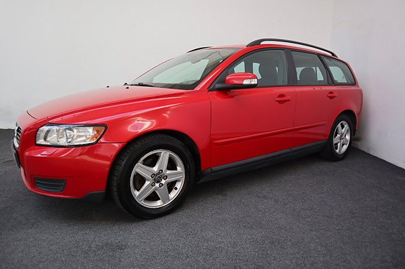 Volvo V50 3 of 21