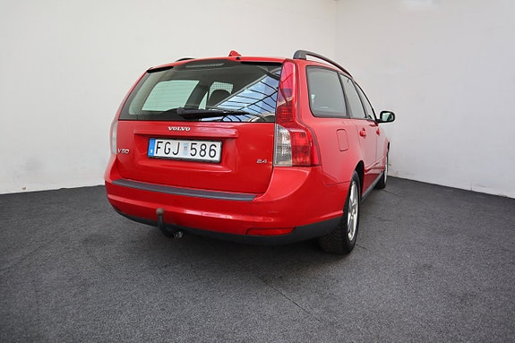 Volvo V50 6 of 21