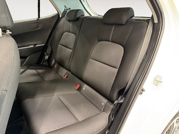 Kia Picanto 13 of 20