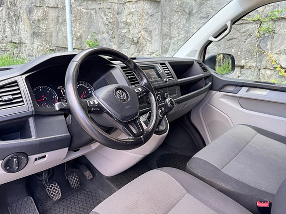 Volkswagen Transporter 17 of 22