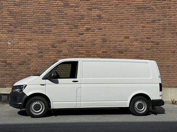 Volkswagen Transporter 2 of 5