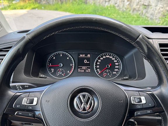 Volkswagen Transporter 12 of 22