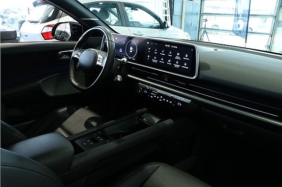 Hyundai Ioniq 6 14 of 22