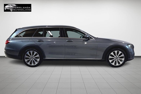 Mercedes-Benz E220 3 of 18