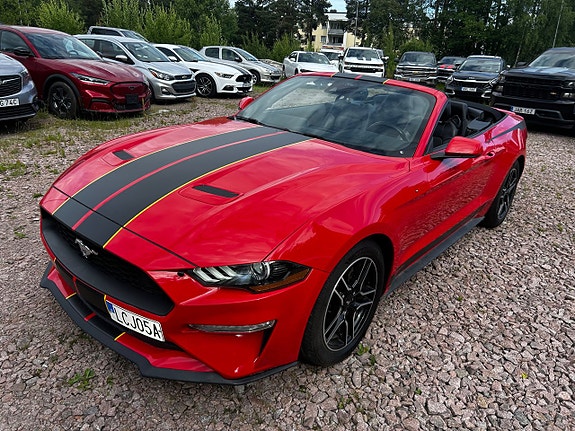 Ford Mustang 5 of 5