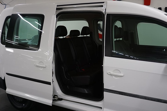 Volkswagen Caddy Maxi 6 of 14