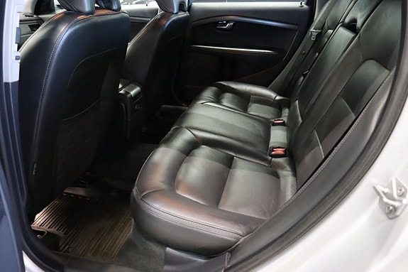 Volvo XC70 10 of 22