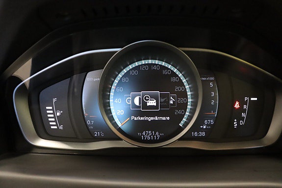 Volvo XC70 18 of 22