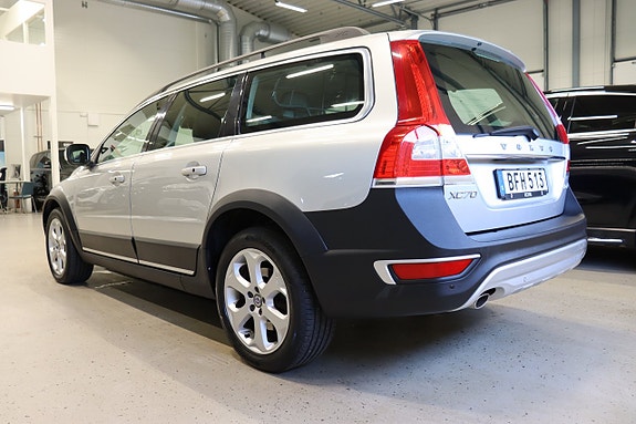 Volvo XC70 4 of 5