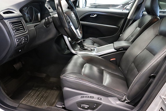 Volvo XC70 8 of 22