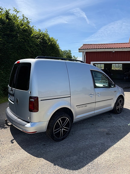 Volkswagen Caddy 4 of 5