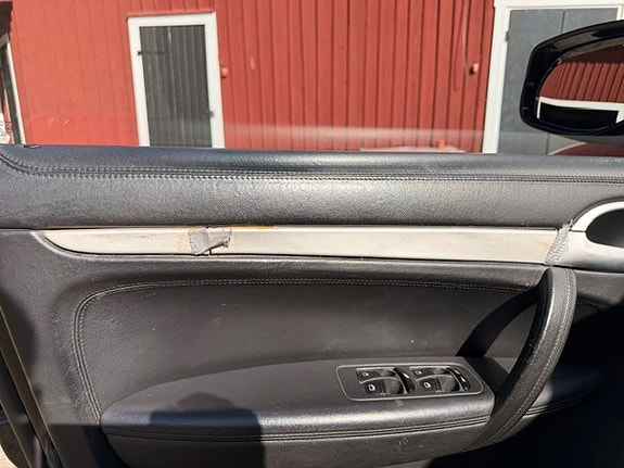 Porsche Cayenne Turbo 12 of 13