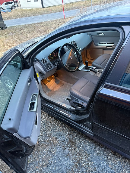 Volvo S40 5 of 5